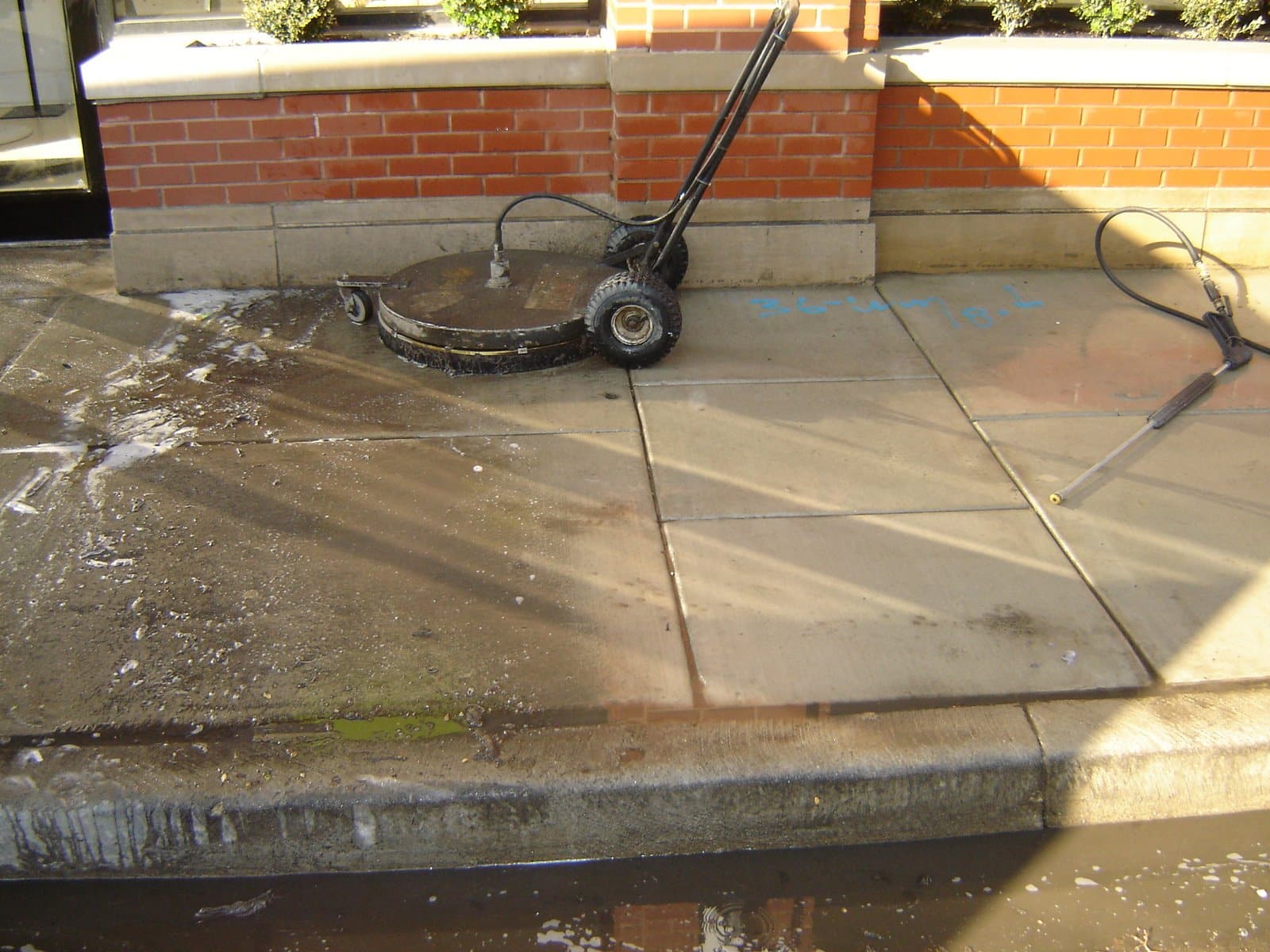 Commercial Concrete Cleaning Chicago