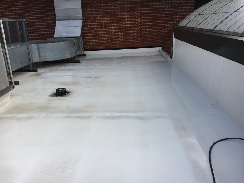 Commercial Roof Pressure Washing Chicago